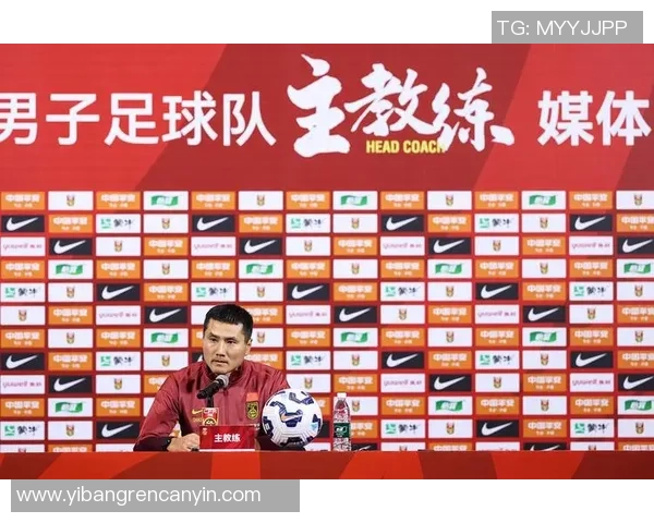 聚焦足球巨星：当今热门球队核心球员的光辉时刻与成长轨迹